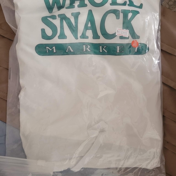 Clothes - Picture 5 of 10